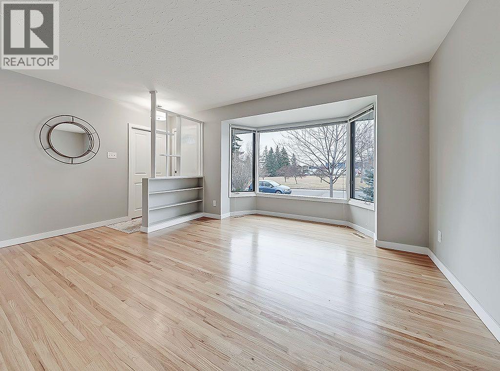 56 Glenpatrick Drive SW