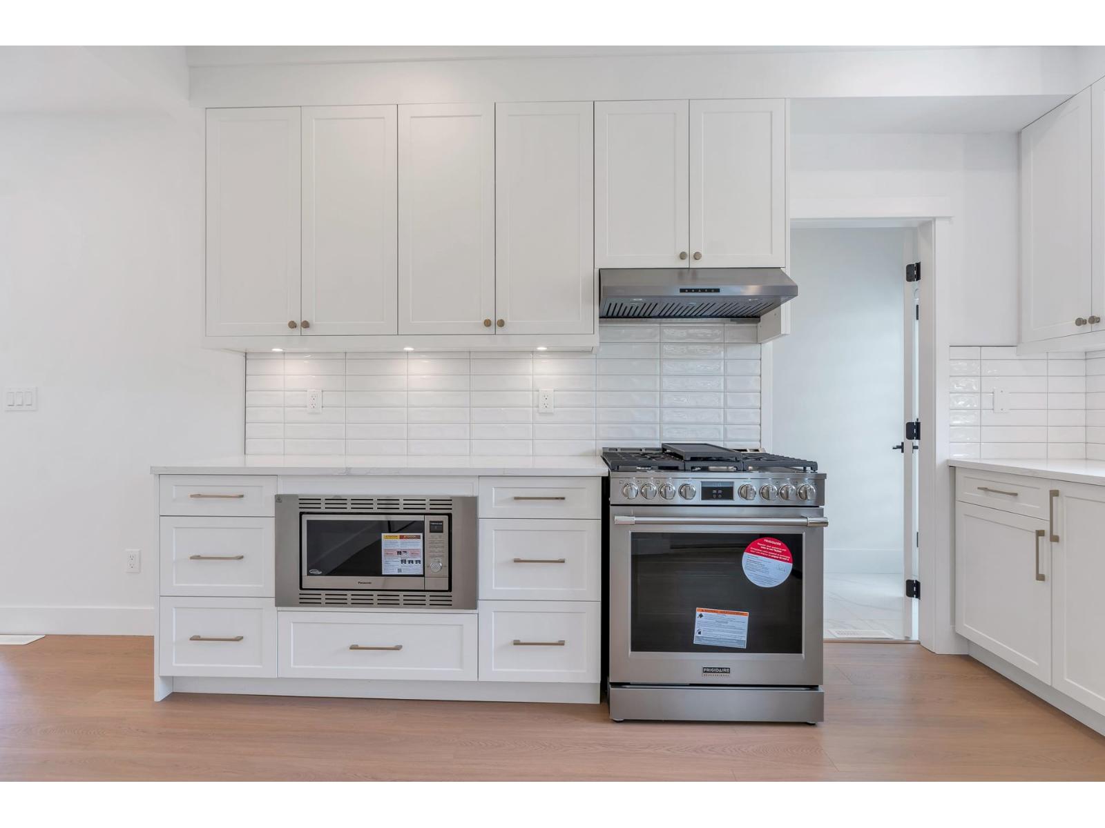 2290 MOULDSTADE ROAD