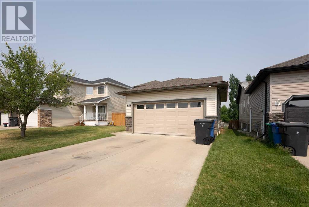 223 Mt Sunburst Place W
