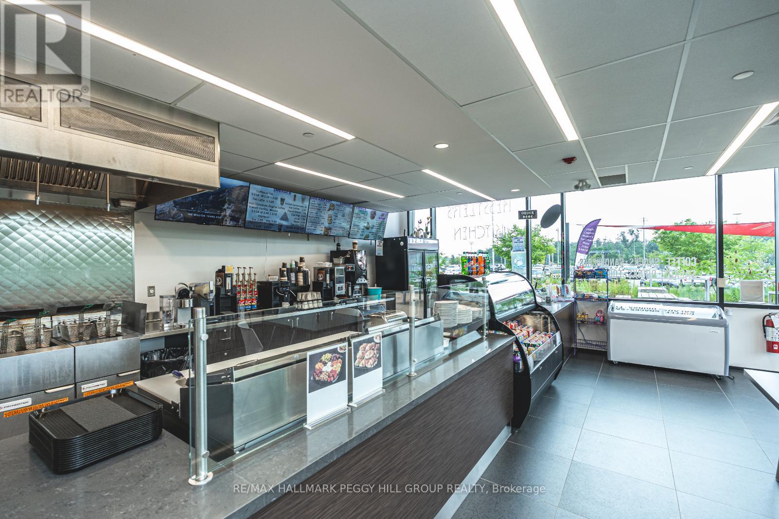 1700 - 7325 YONGE STREET