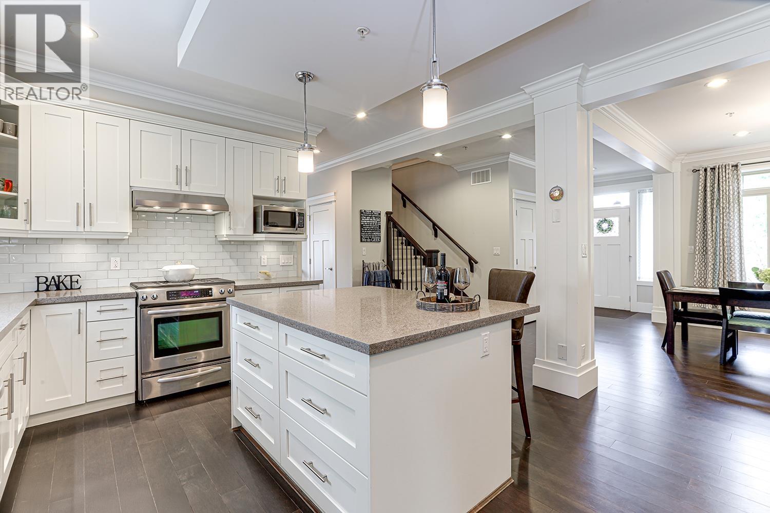 3968 ROBIN PLACE