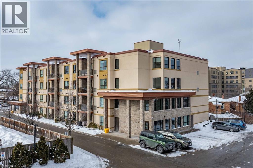 26 WELLINGTON Street Unit# 404