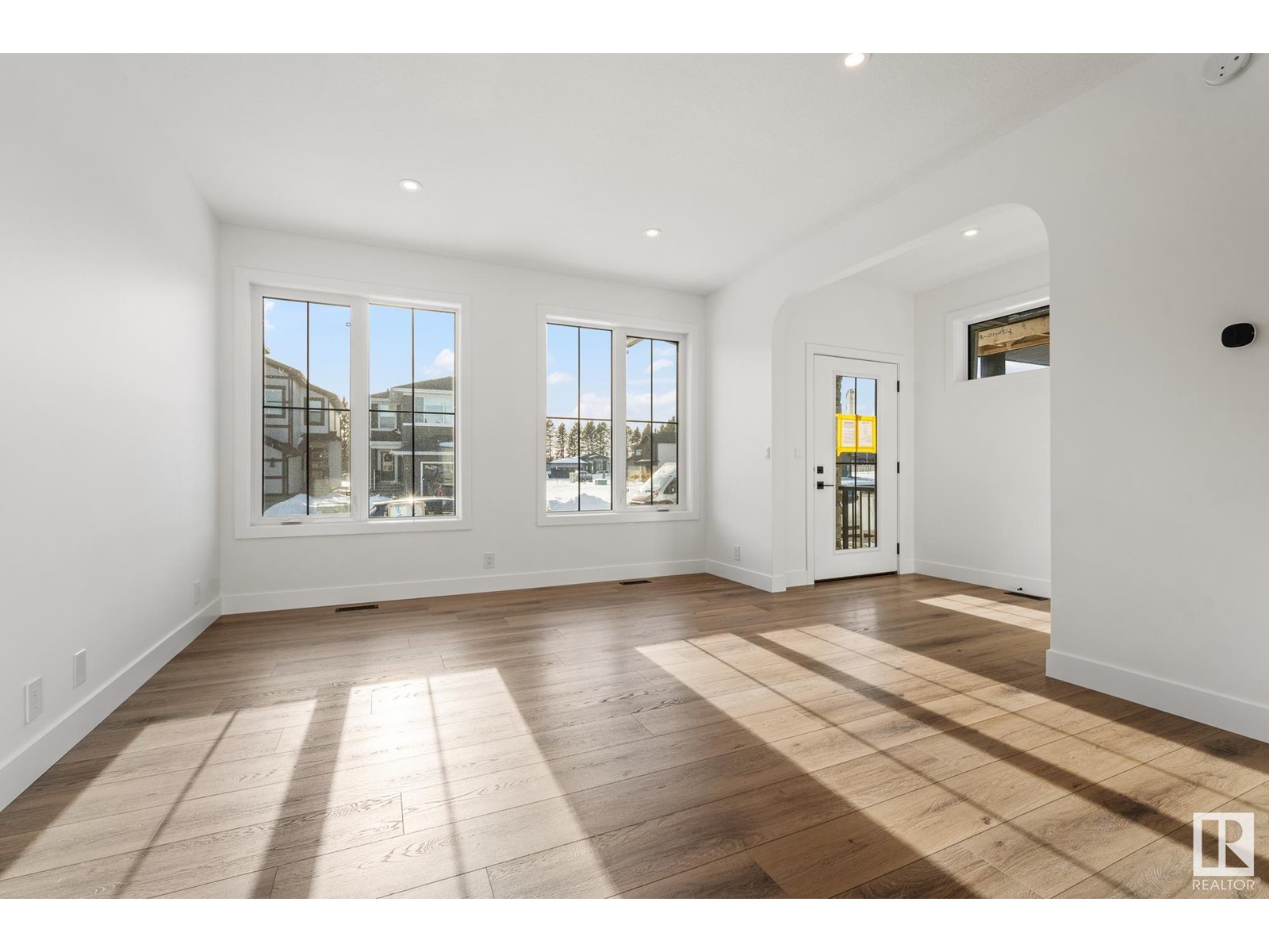 103 Newbury Ci