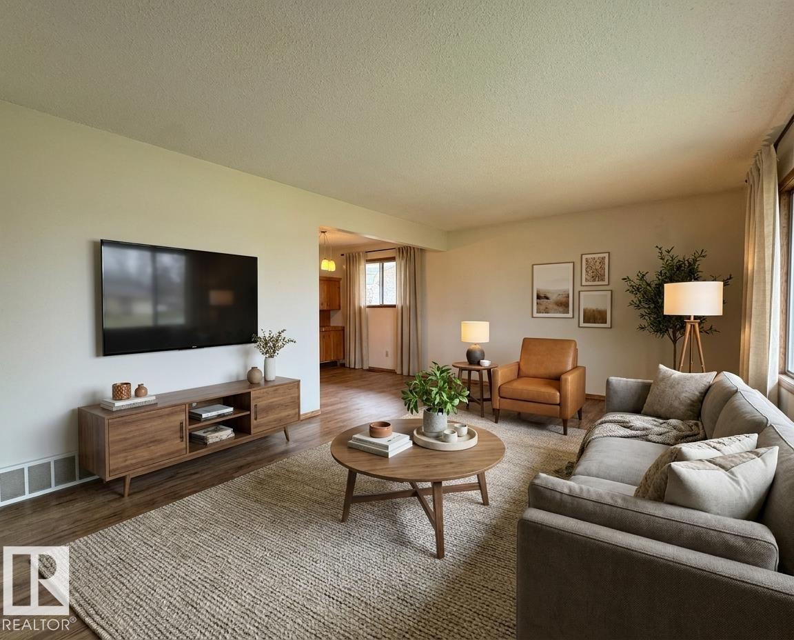 5707 90 AV NW