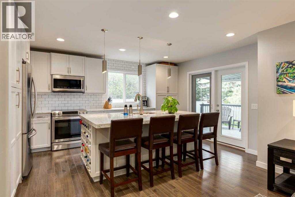 128 Riverwood Close SE