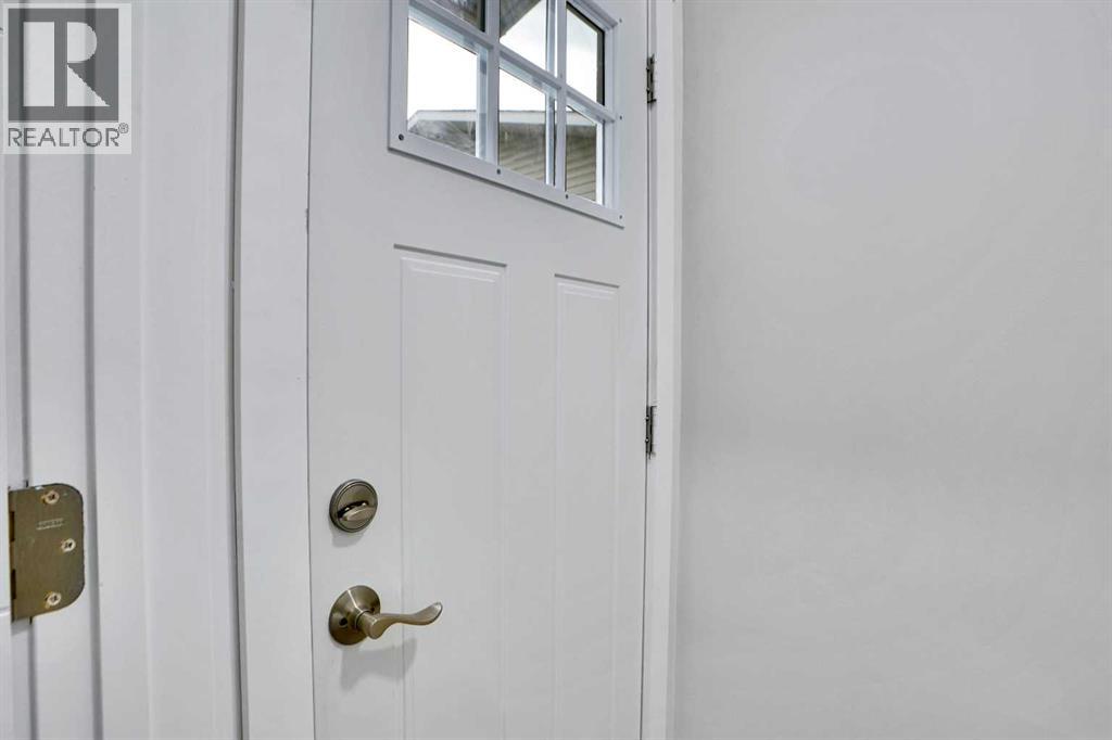 903B Queensland Drive SE