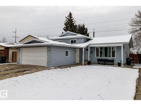 53 WARWICK RD NW Edmonton AB T5X4P5