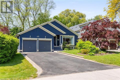 1143 SHAW Street Oakville ON L6L2S1
