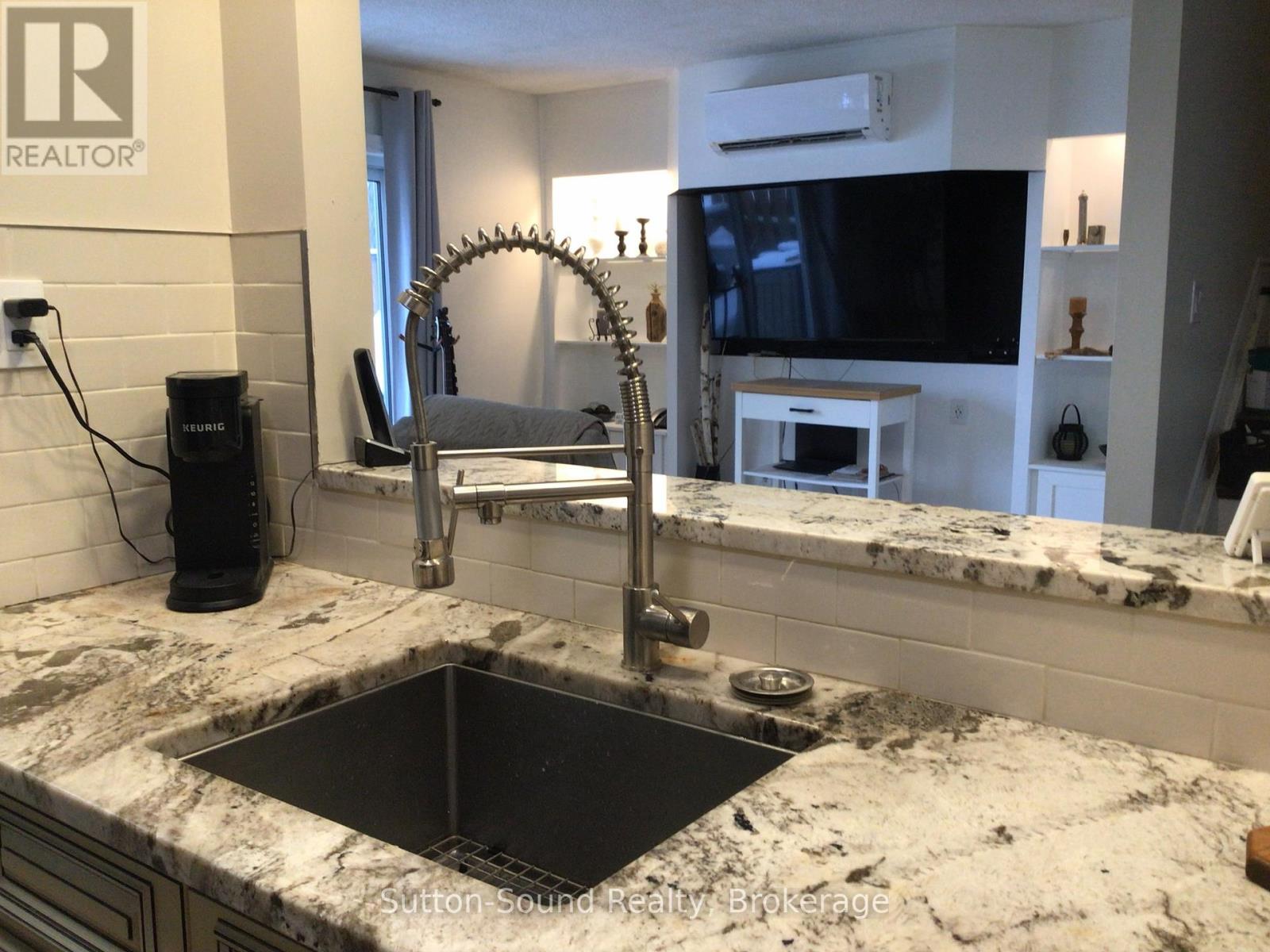 89 - 89 LAURIE CRESCENT