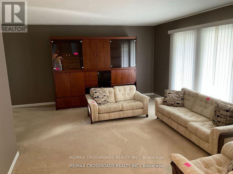 35 BLACKFOREST DRIVE
