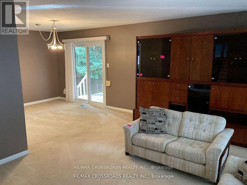35 BLACKFOREST DRIVE
