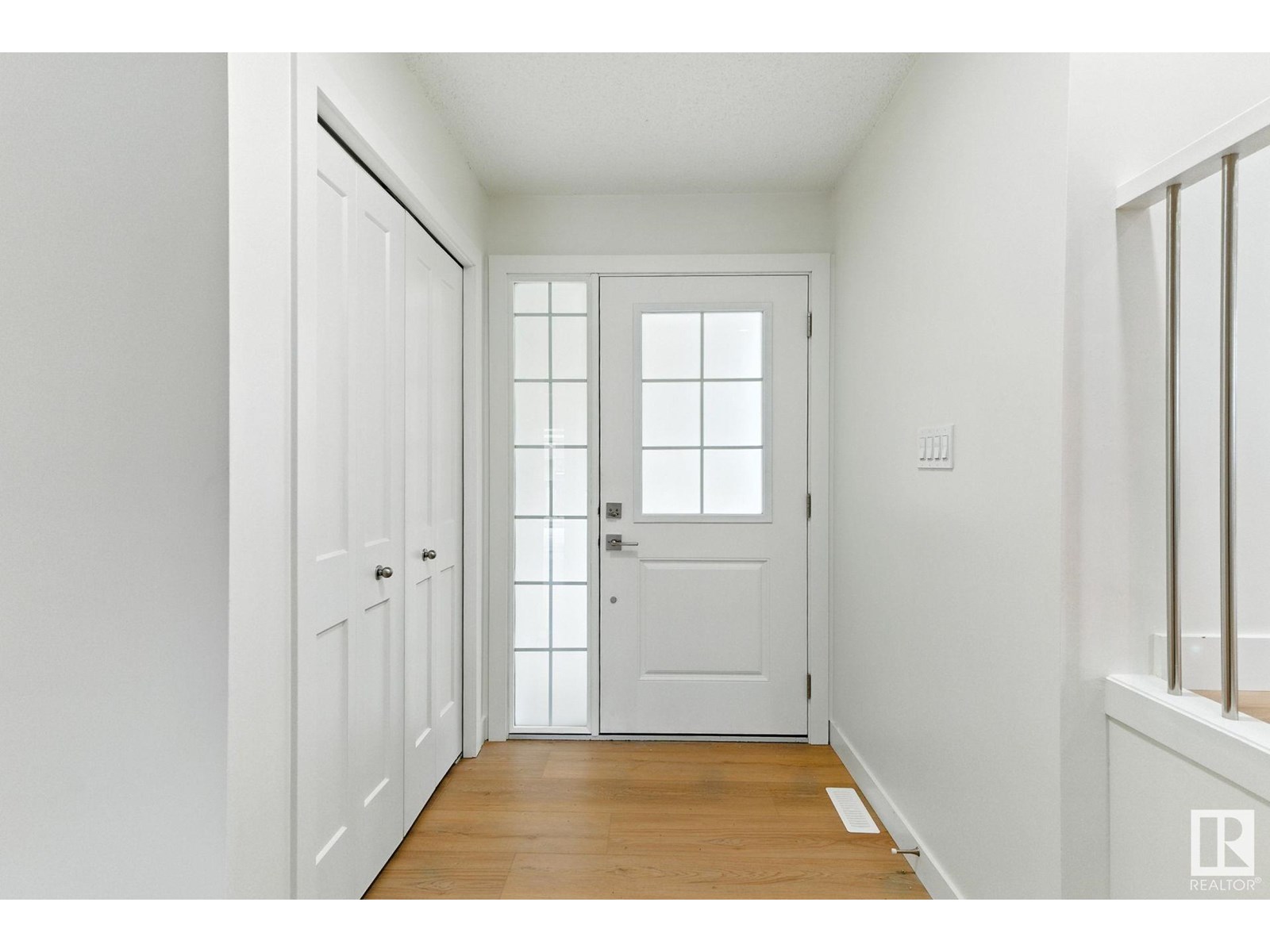 2011 89 ST NW
