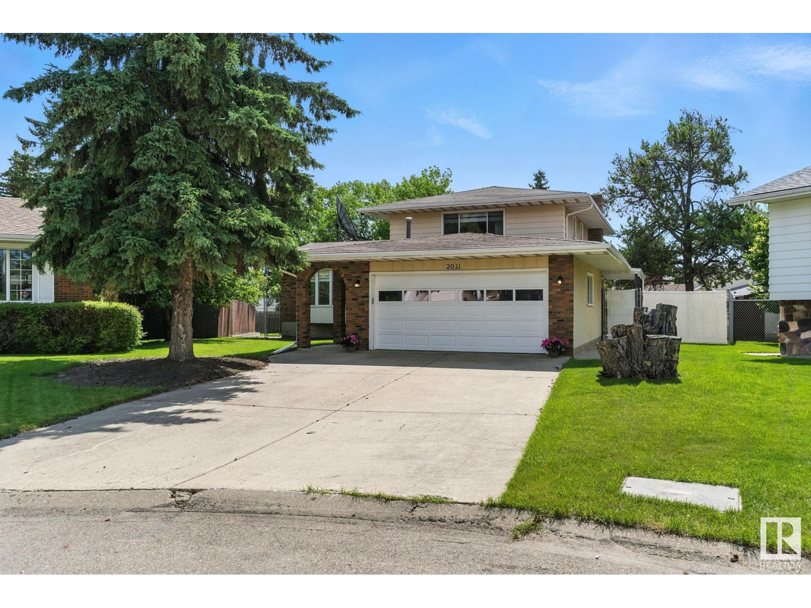 2011 89 ST NW