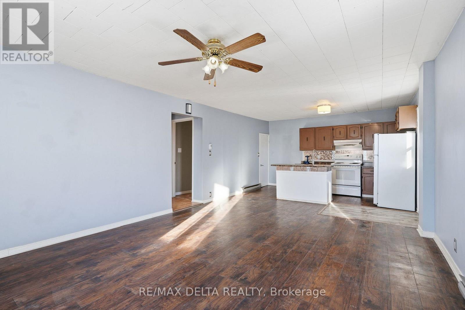 4581 STE-CATHERINE STREET