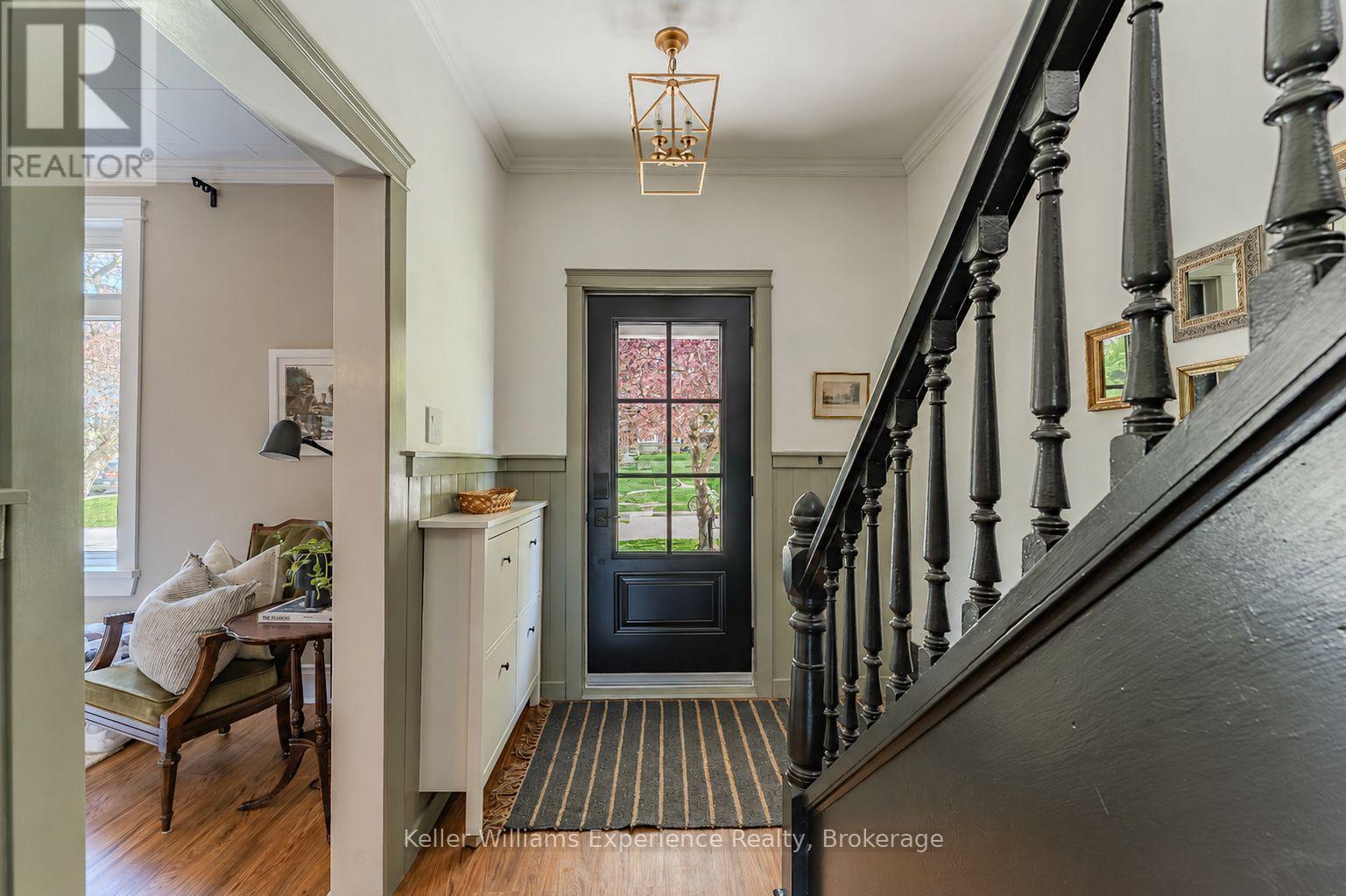 538 12TH STREET W
