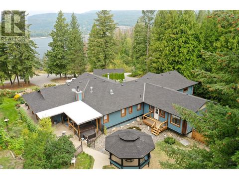 3045 Lindberg Road Sorrento BC V0E2W1
