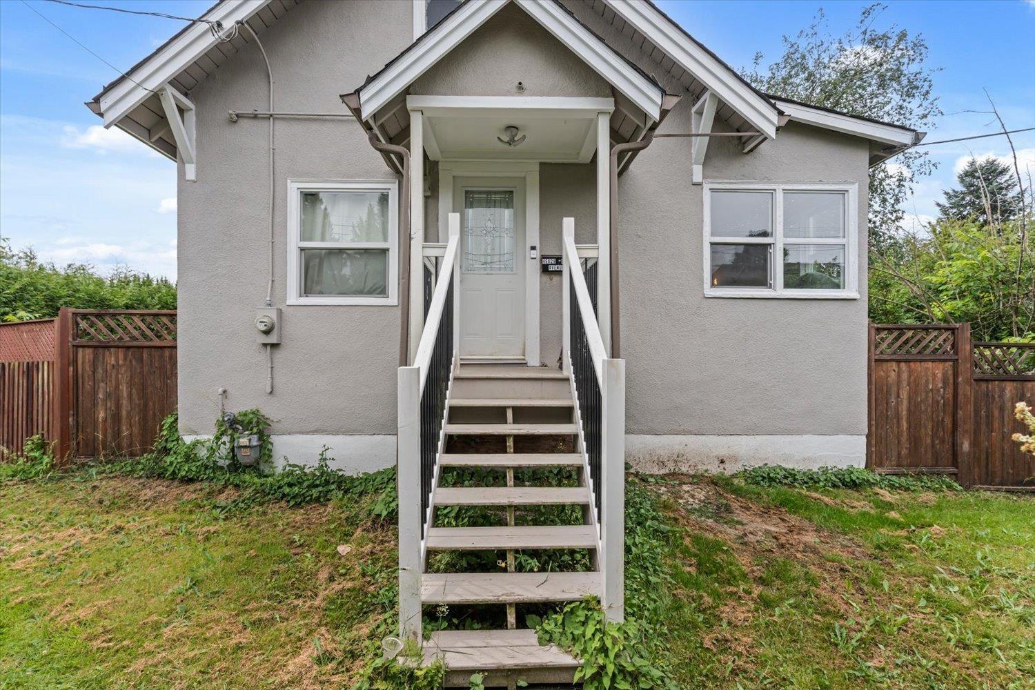 46028 KING AVENUE|Chilliwack Proper East