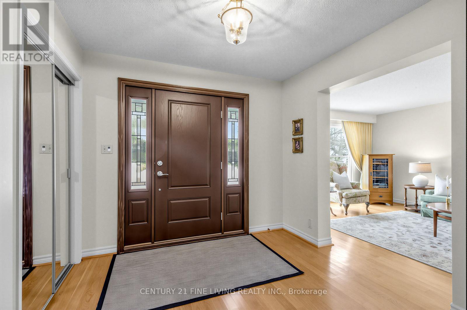 1062 SAGINAW CRESCENT