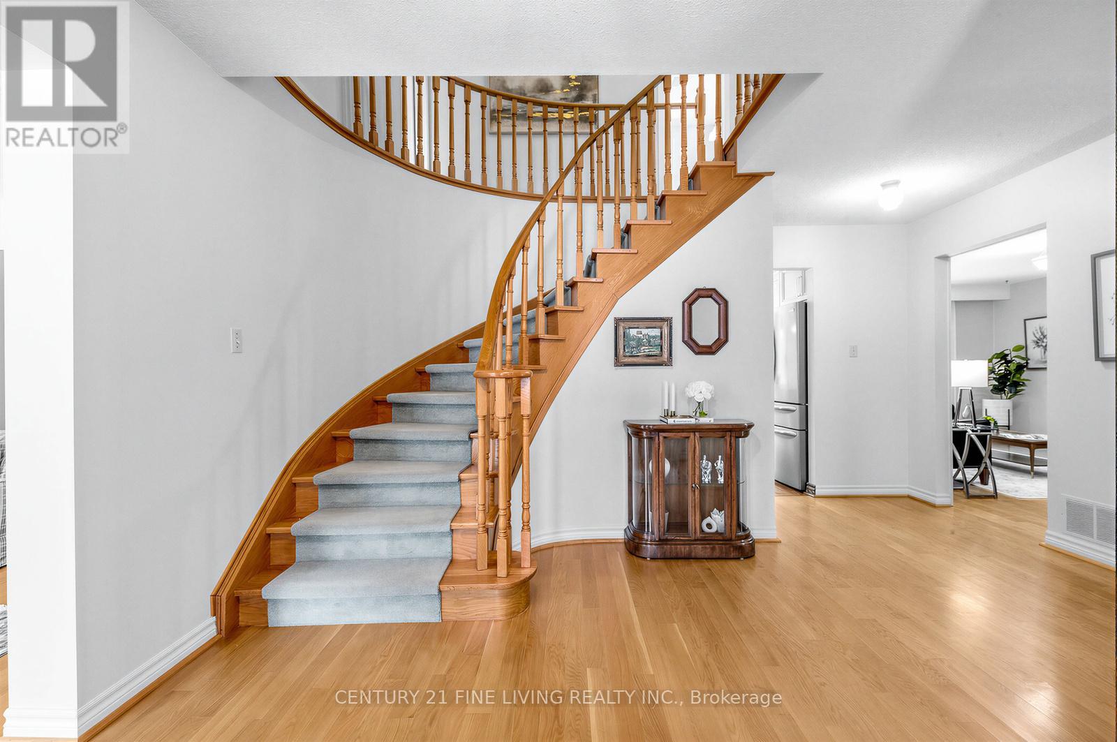 1062 SAGINAW CRESCENT