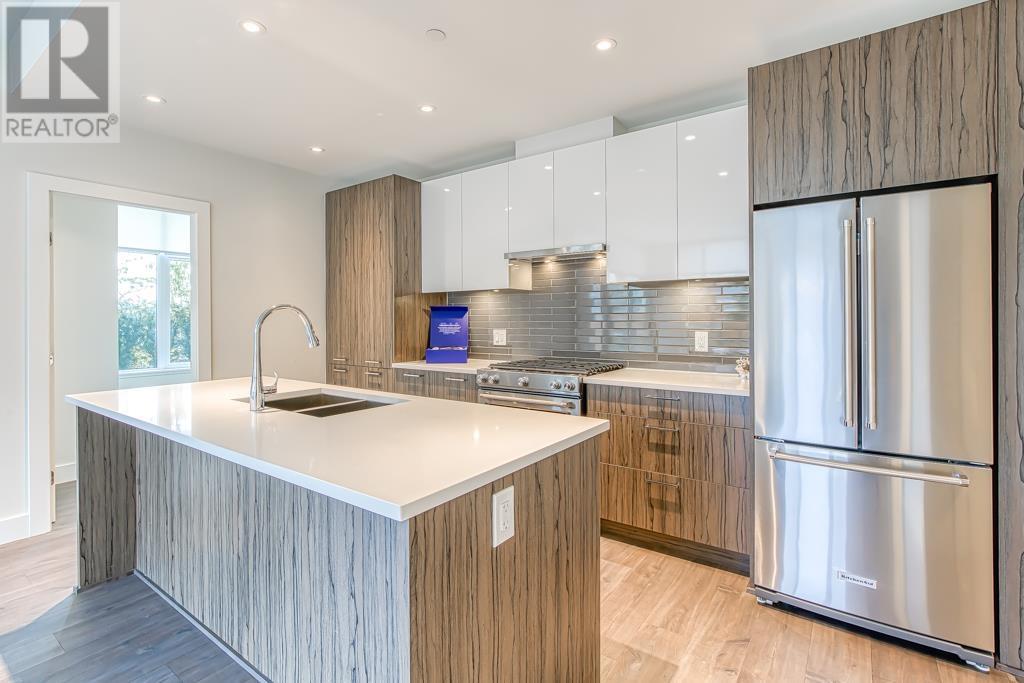 107 258 NELSON'S COURT