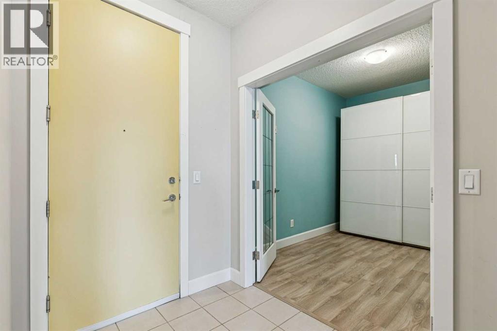 403, 830 Centre Avenue NE