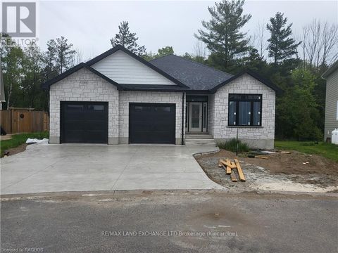 784 CAMPBELL AVENUE Kincardine ON N2Z1W1