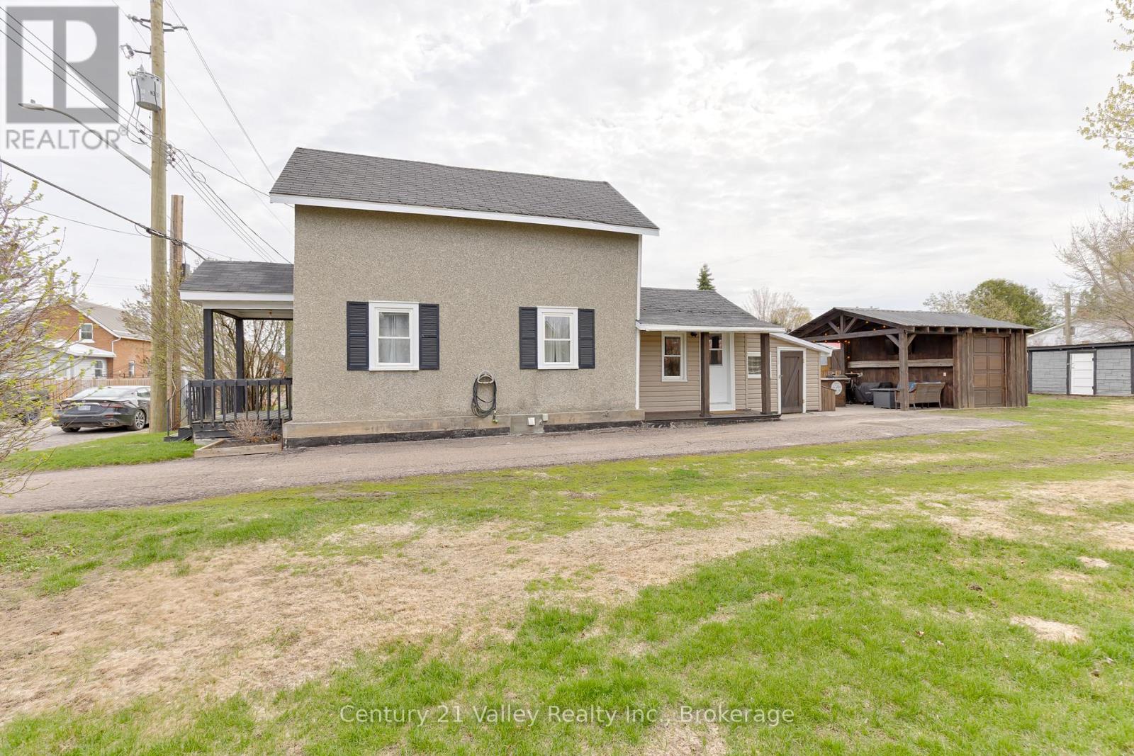 319 MARY AVENUE
