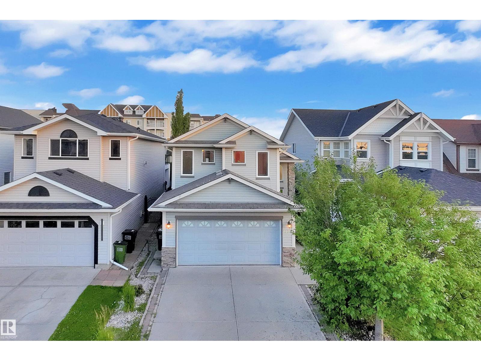 3139 24 AV NW