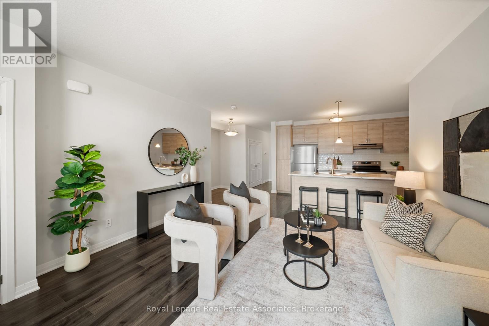 2G - 155 THOMAS SLEE DRIVE