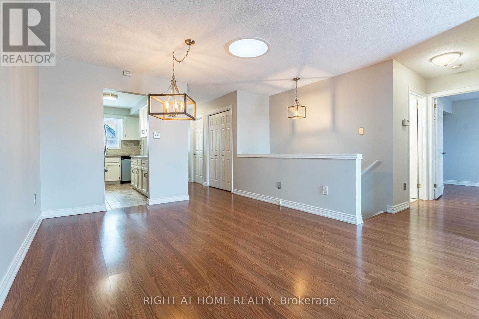 7 - 165 MAIN STREET E