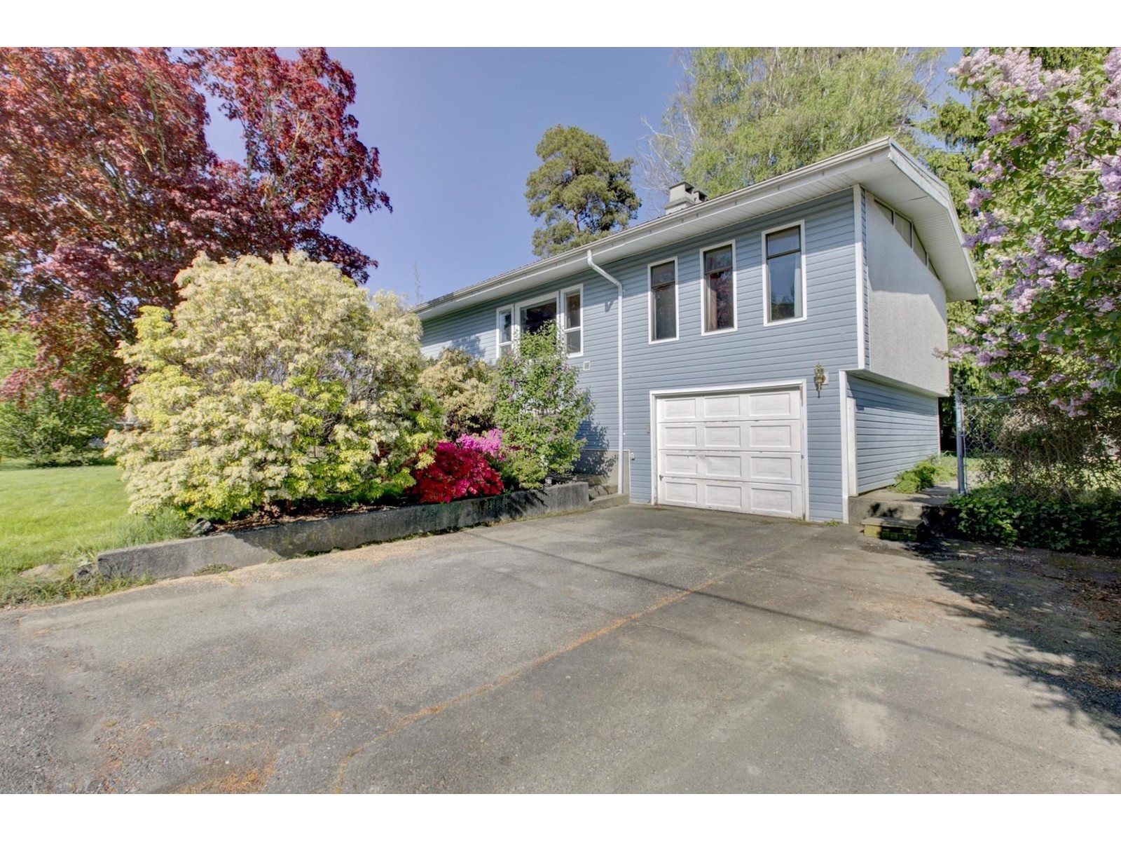 8505 HOWARD CRESCENT|Chilliwack Proper South