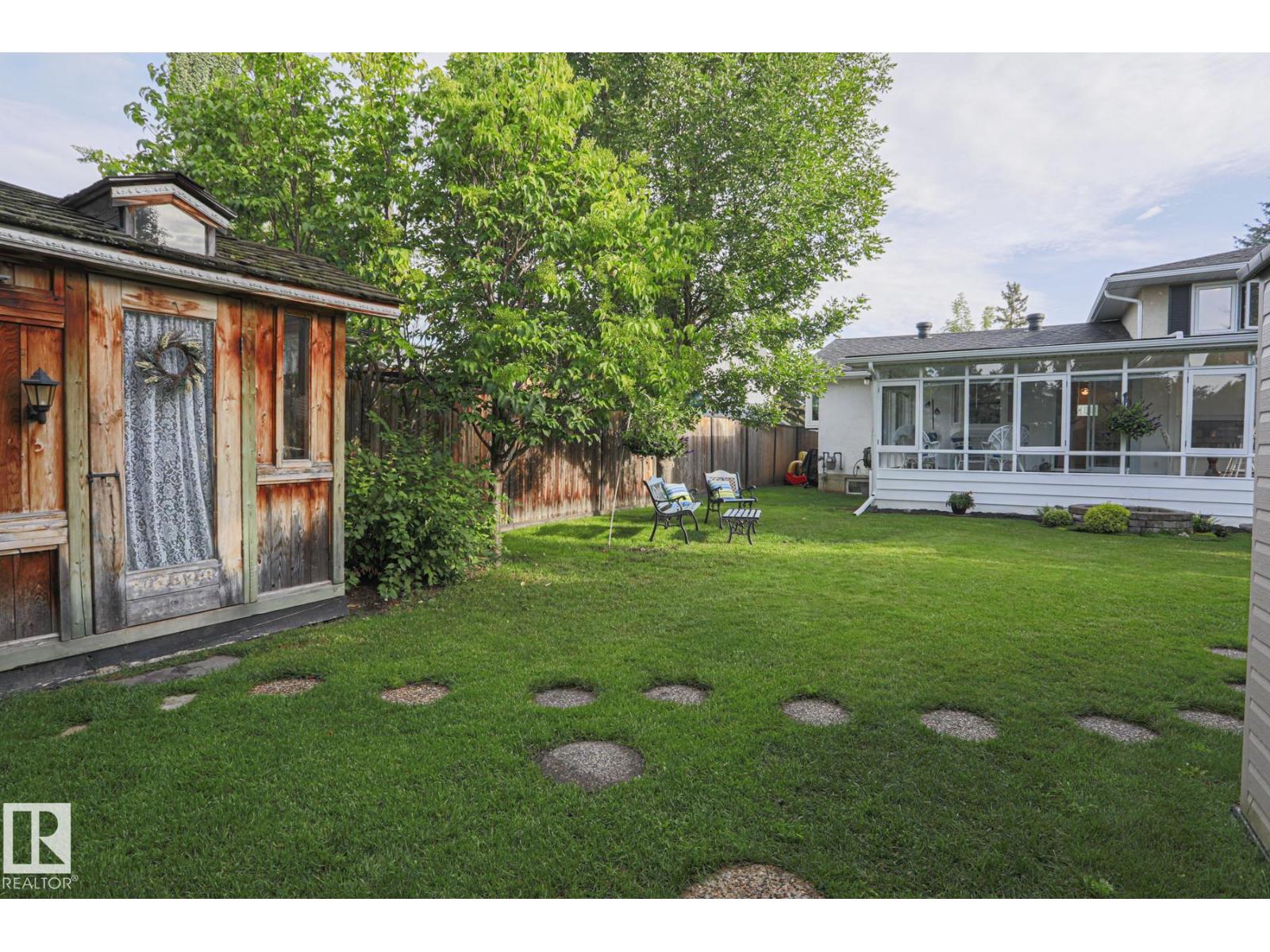 128 BROOKWOOD DR