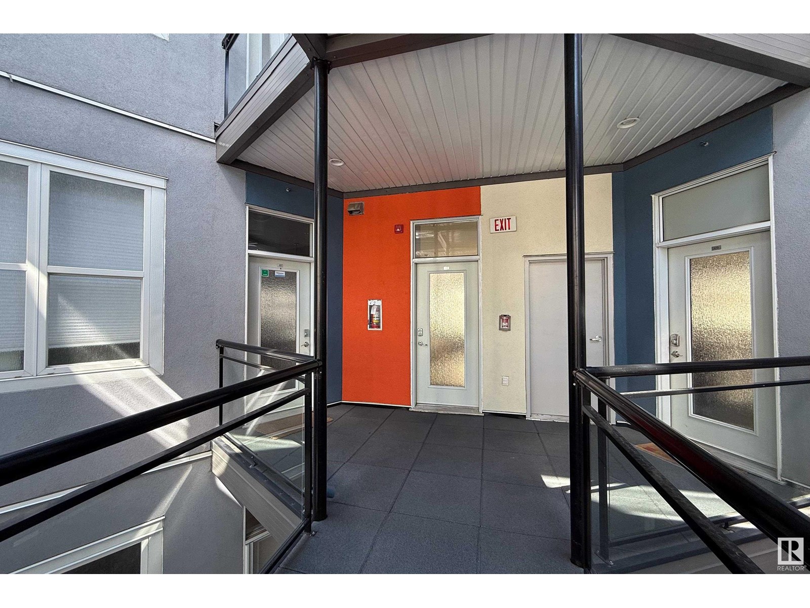 #418 10147 112 ST NW