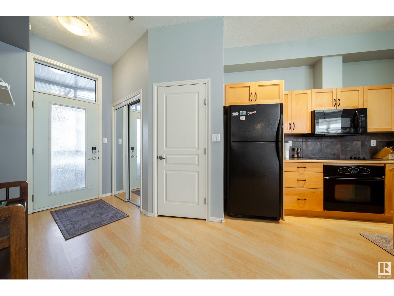 #418 10147 112 ST NW