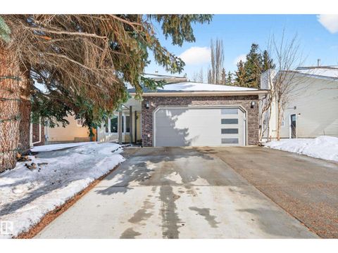 657 VILLAGE DR Sherwood Park AB T8A4K7