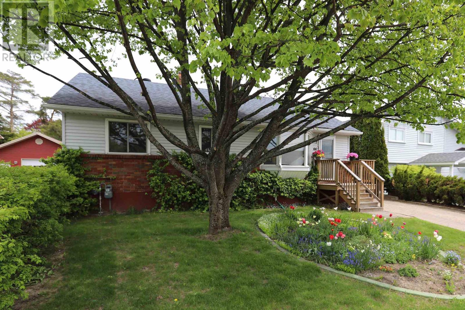 Homes for Sale Sault Ste. Marie 44 Angelina AVE