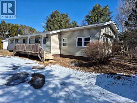 41 Rowan Street Fredericton NB E3B8M3