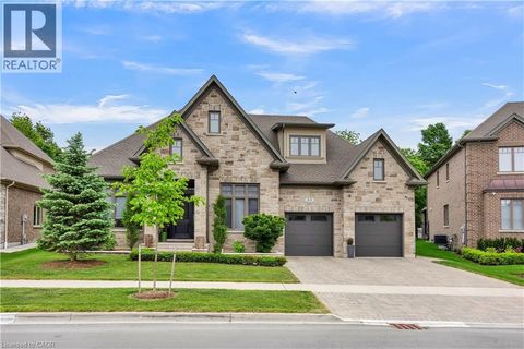 44 PIONEER RIDGE Drive Kitchener ON N2P0G6