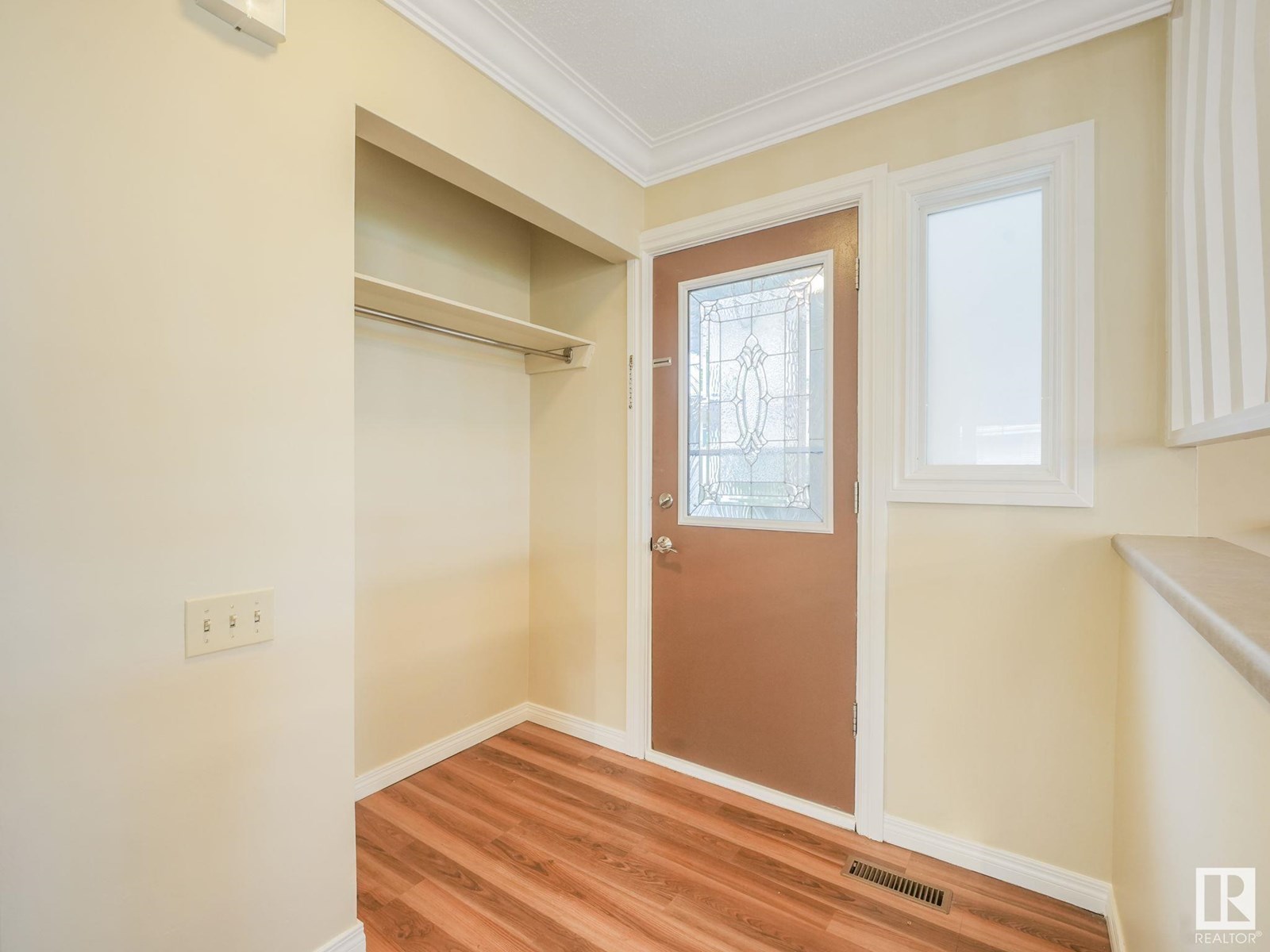 11443 105 ST NW
