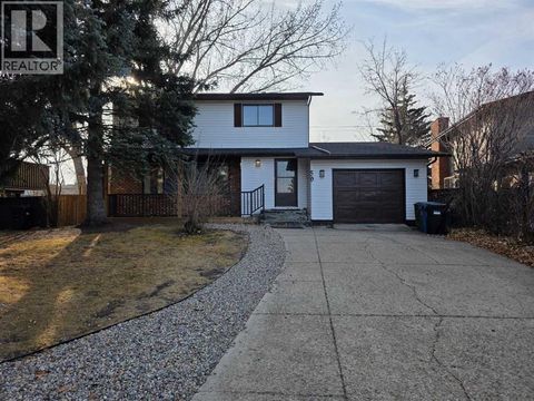 59 Brookpark Crescent SW Calgary AB T2W2W6