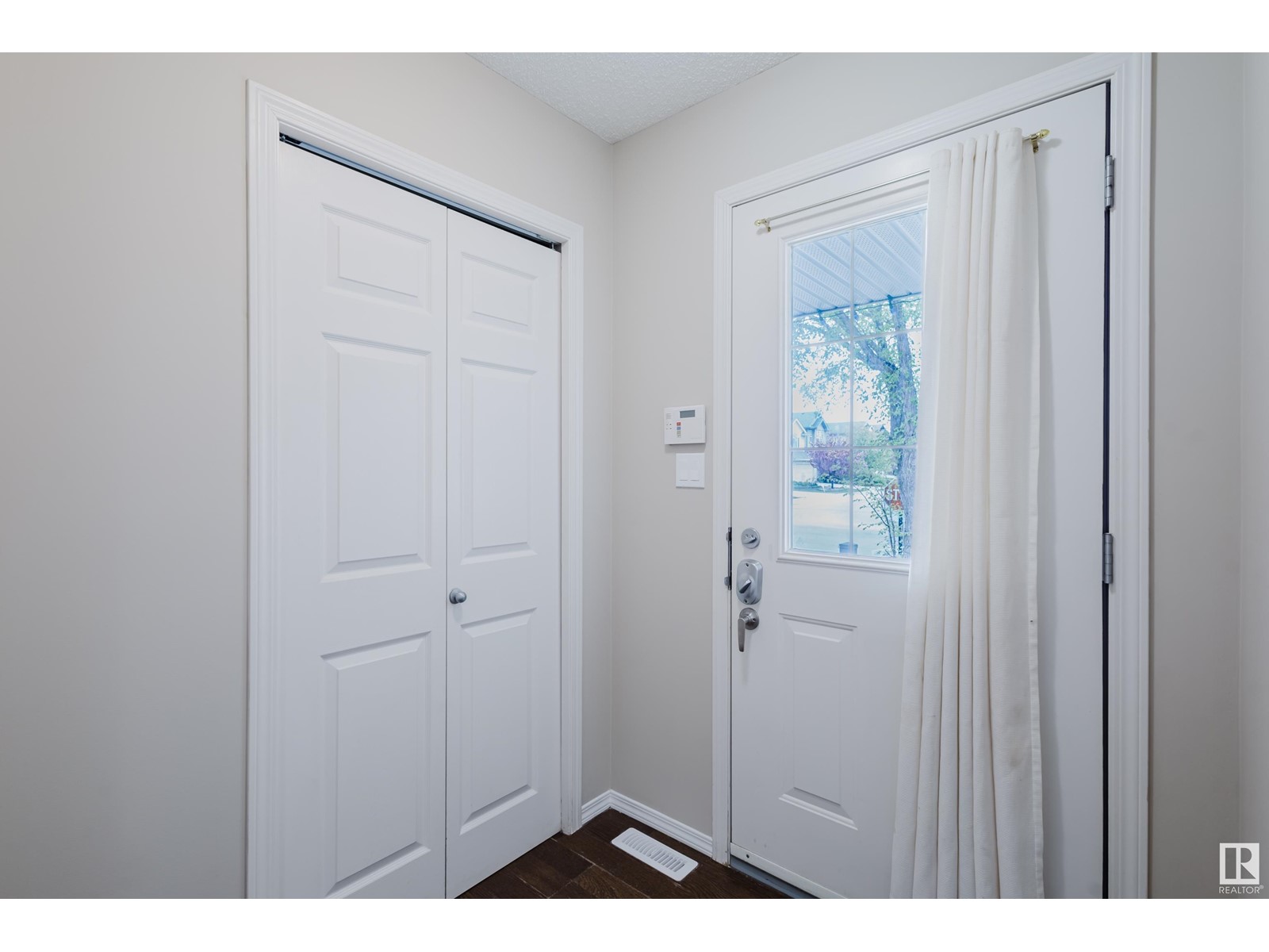 #7 1428 HODGSON WY NW