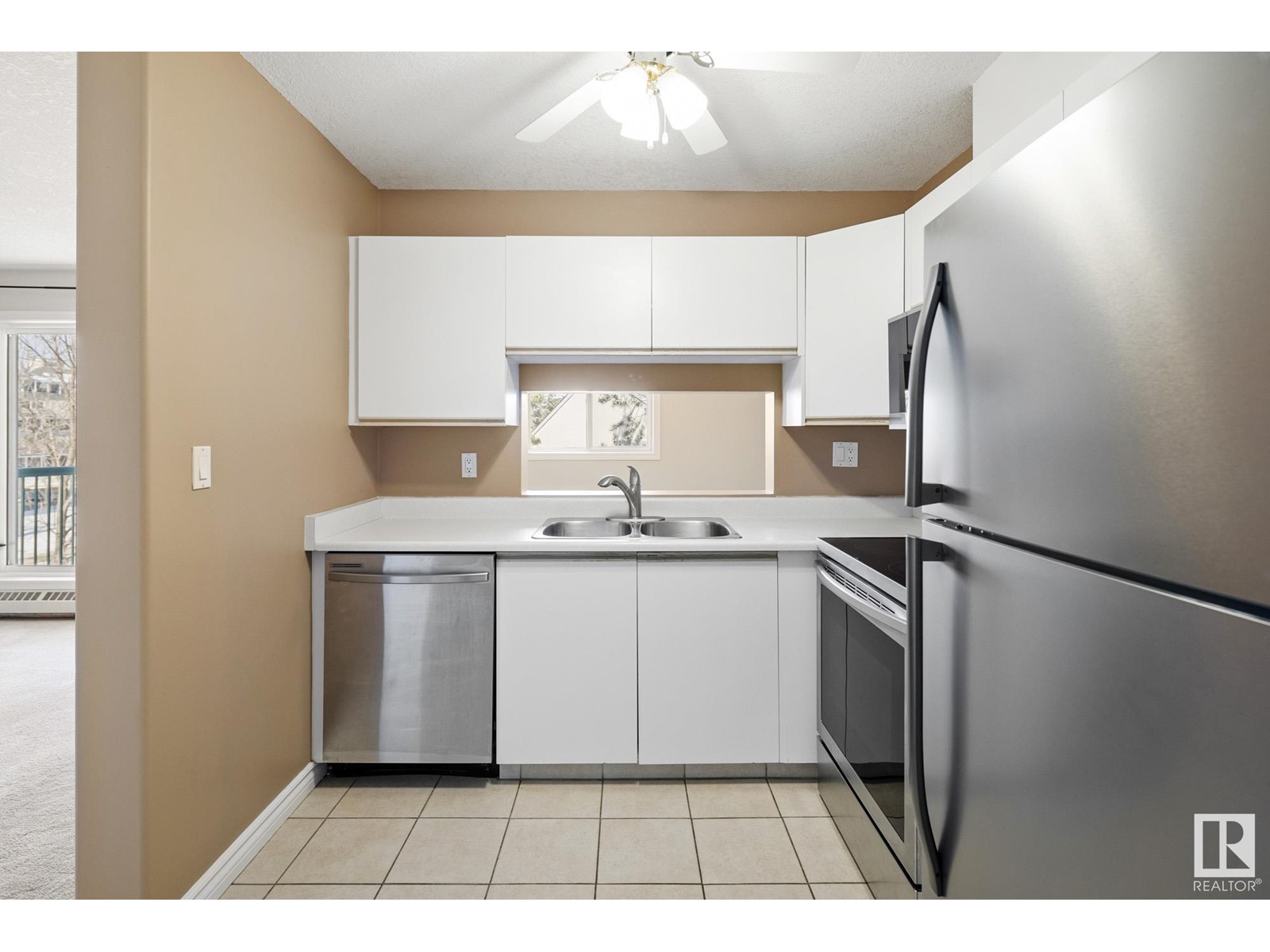 #306 9619 174 ST NW