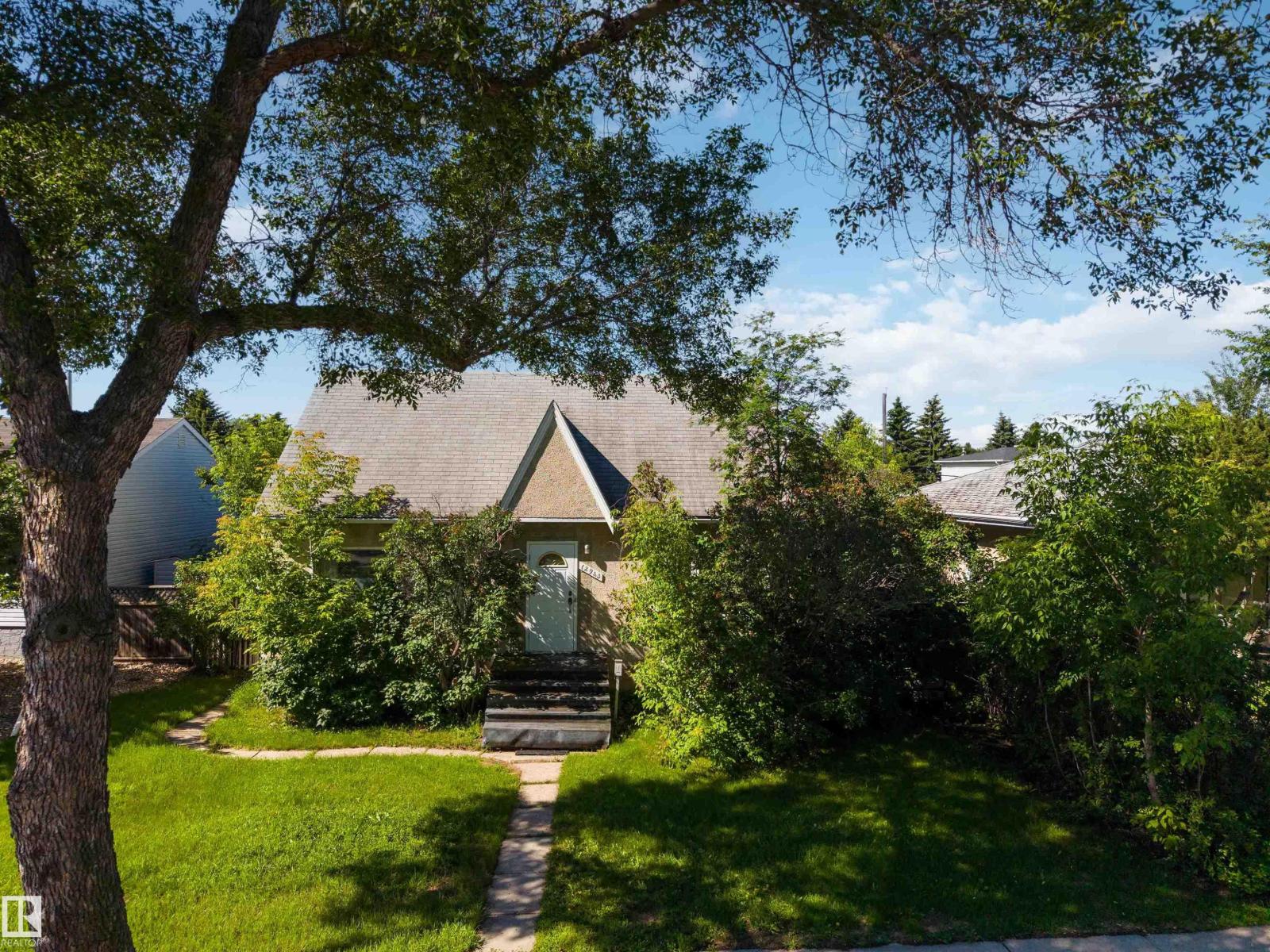12943 Sherbrooke AV NW