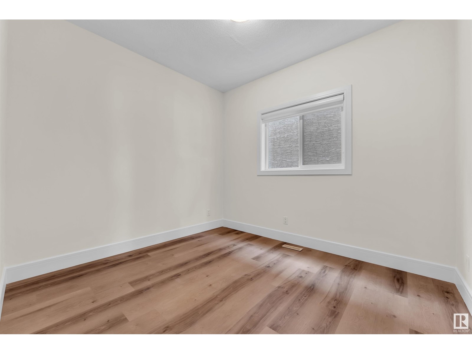 16713 61 ST NW