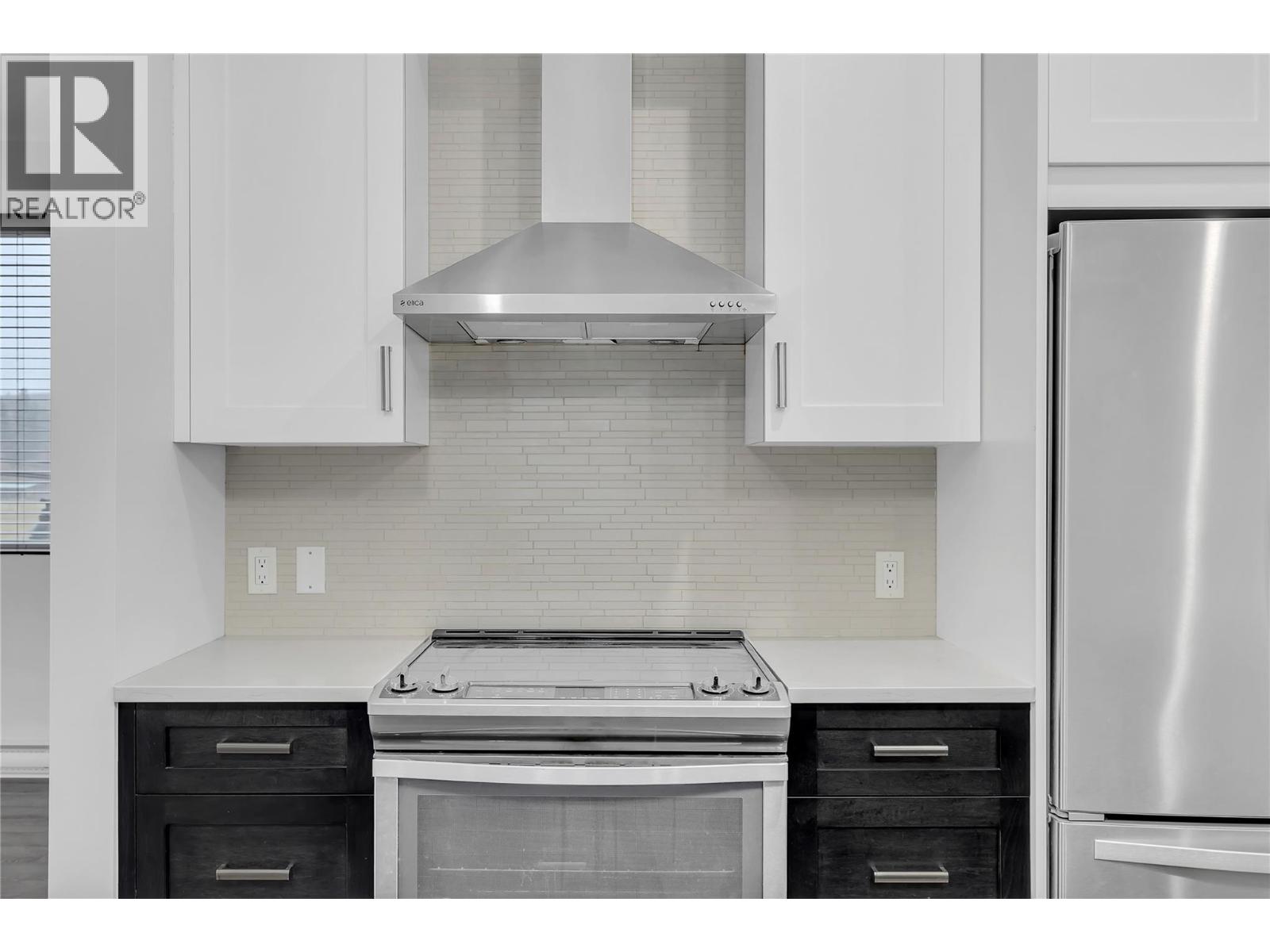 4215 Gellatly Road S Unit# 1202