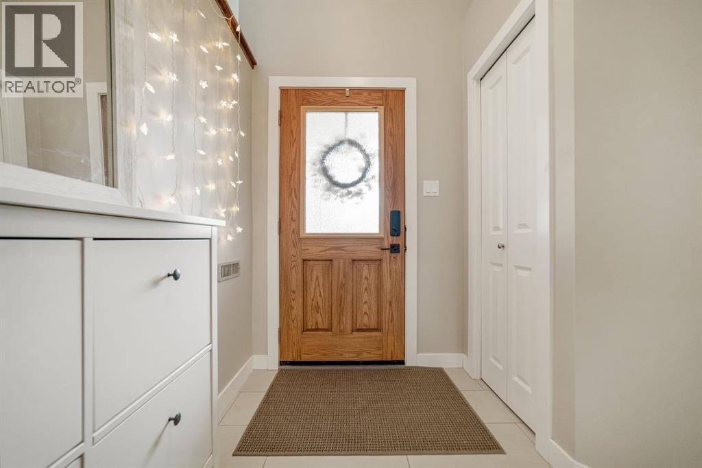 113 Mount Sundial Court W