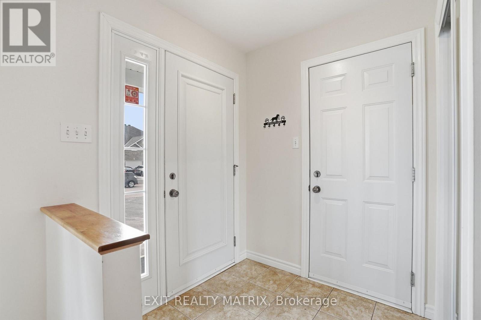 730 DES CHENES STREET