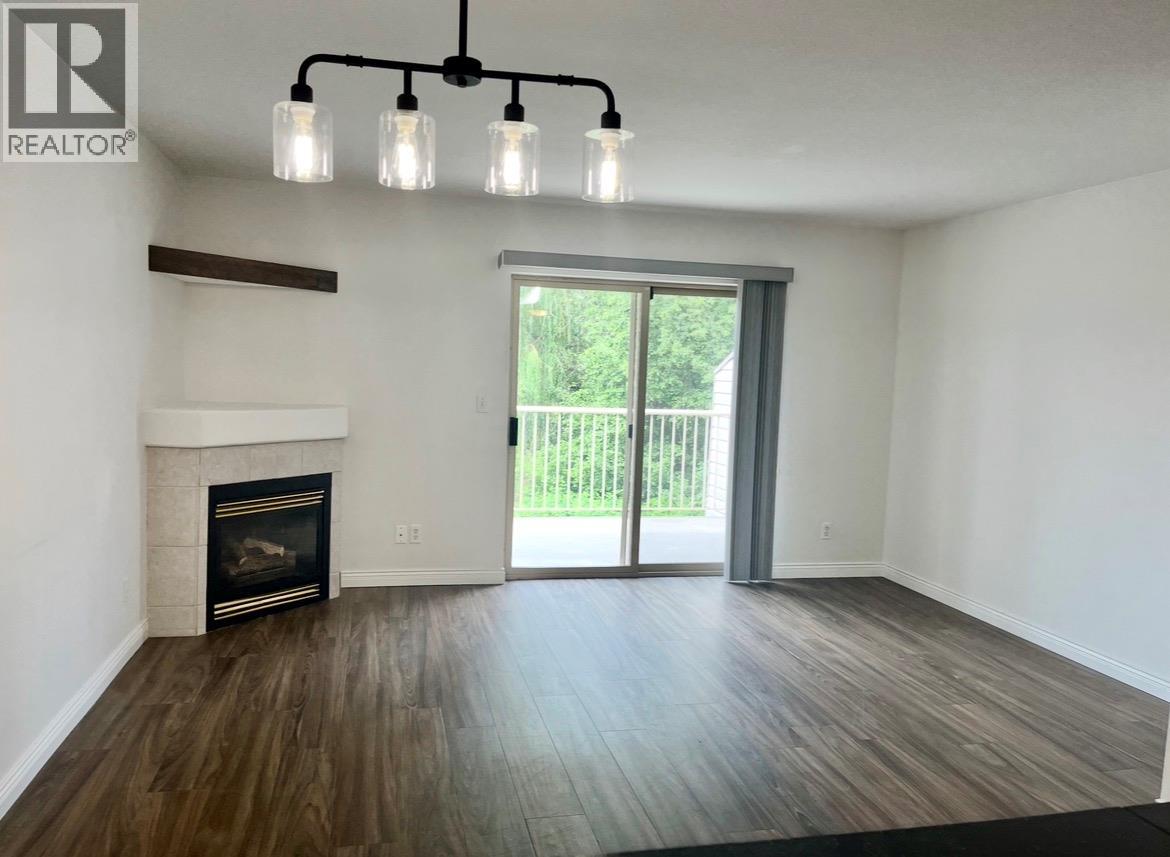 1607 43 Avenue Unit# 304 Lot# SL 10