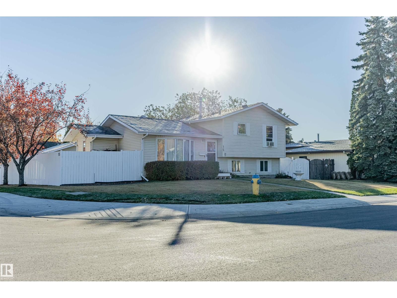 15 WILLIAM HUSTLER CR NW NW