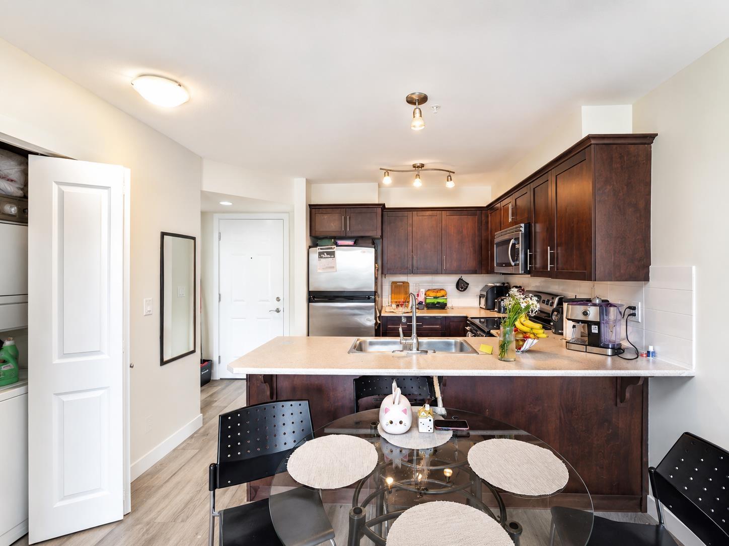 319 9422 VICTOR STREET|Chilliwack Proper East